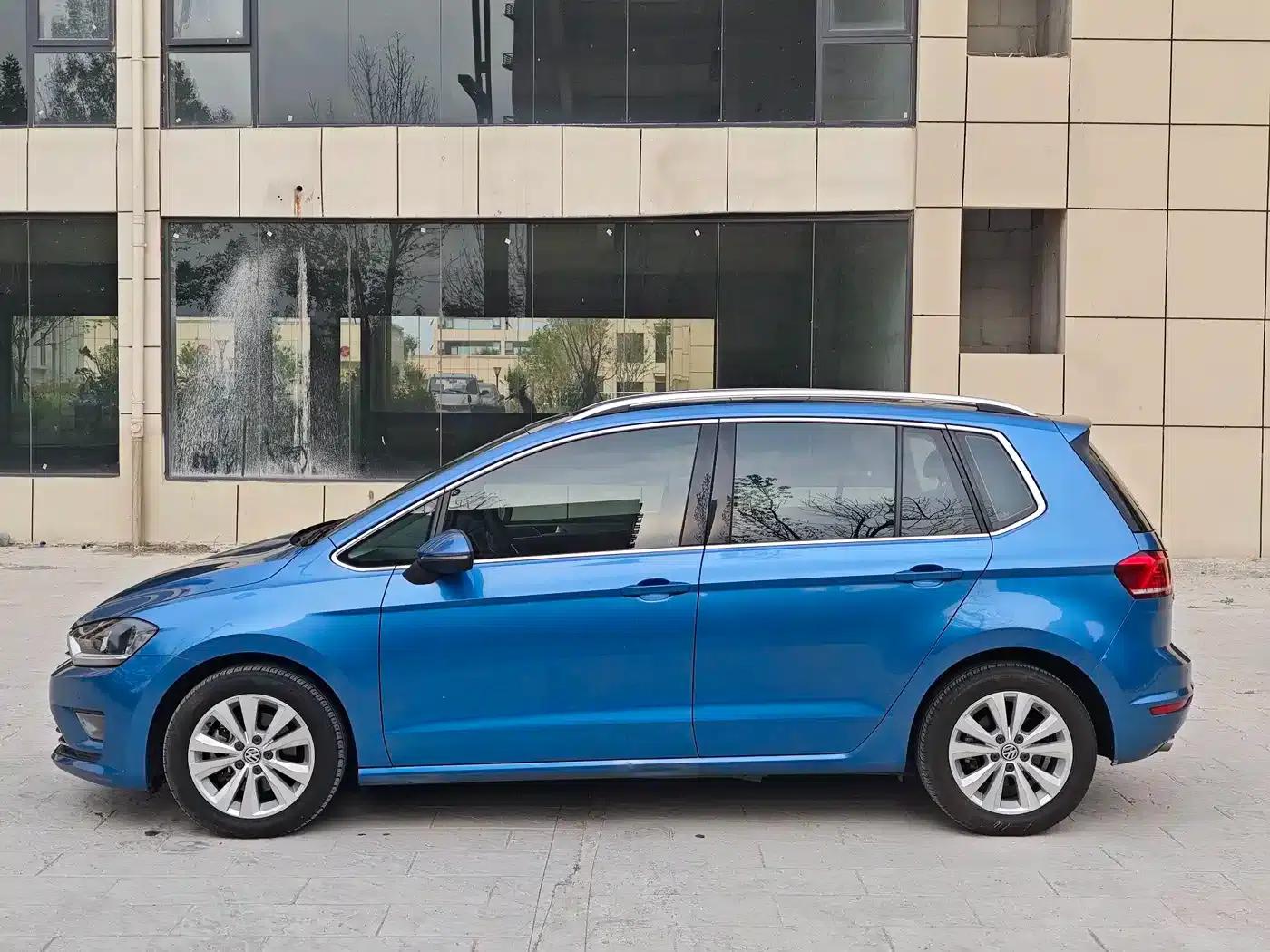Golf Sportsvan 2016 230TSI Automatic Entry-Level Model — миниатюра 4