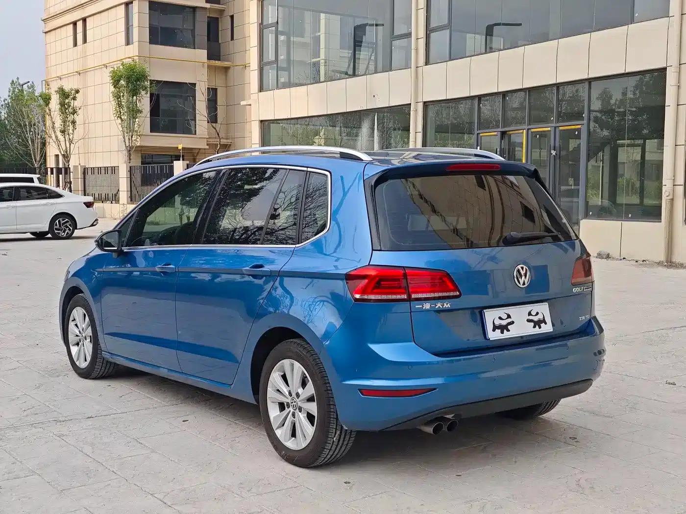 Golf Sportsvan 2016 230TSI Automatic Entry-Level Model — миниатюра 5