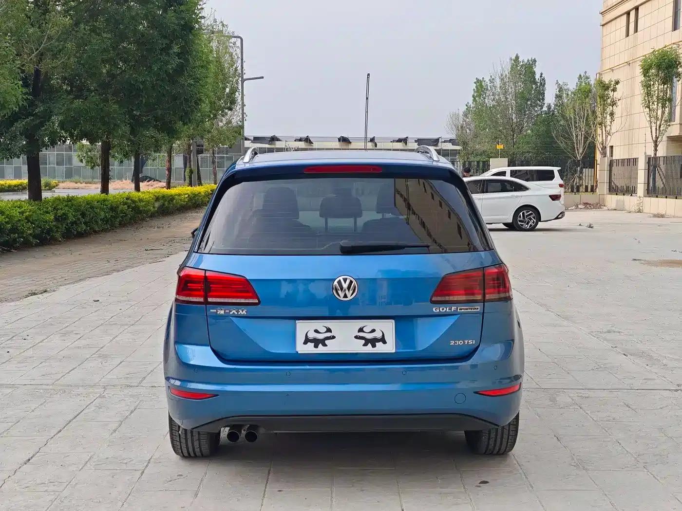 Golf Sportsvan 2016 230TSI Automatic Entry-Level Model — миниатюра 6