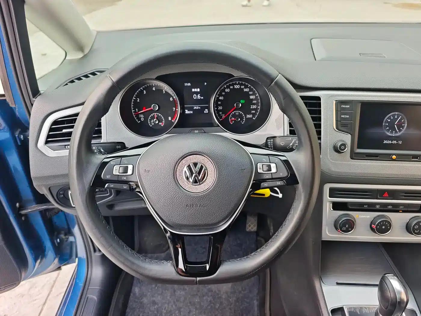 Golf Sportsvan 2016 230TSI Automatic Entry-Level Model — миниатюра 10