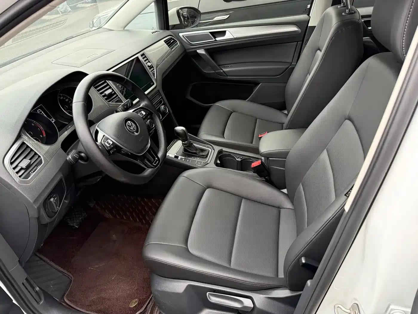 Golf Sportsvan 2020 280TSI Automatic Curiosity — миниатюра 8