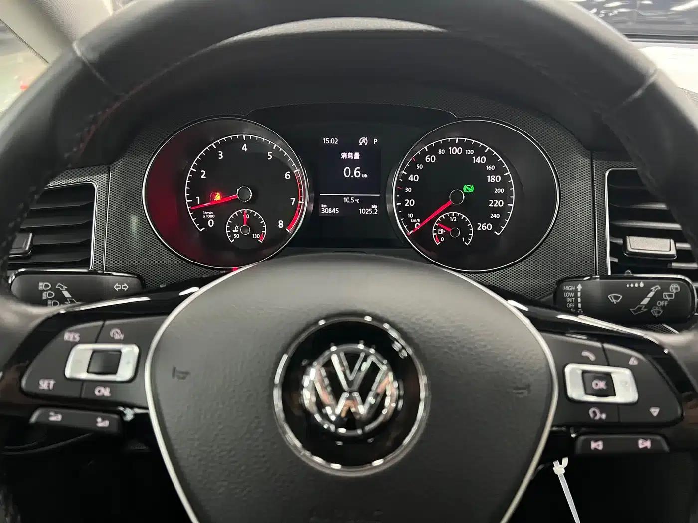 Golf Sportsvan 2016 230TSI Automatic Entry-Level Model — миниатюра 11