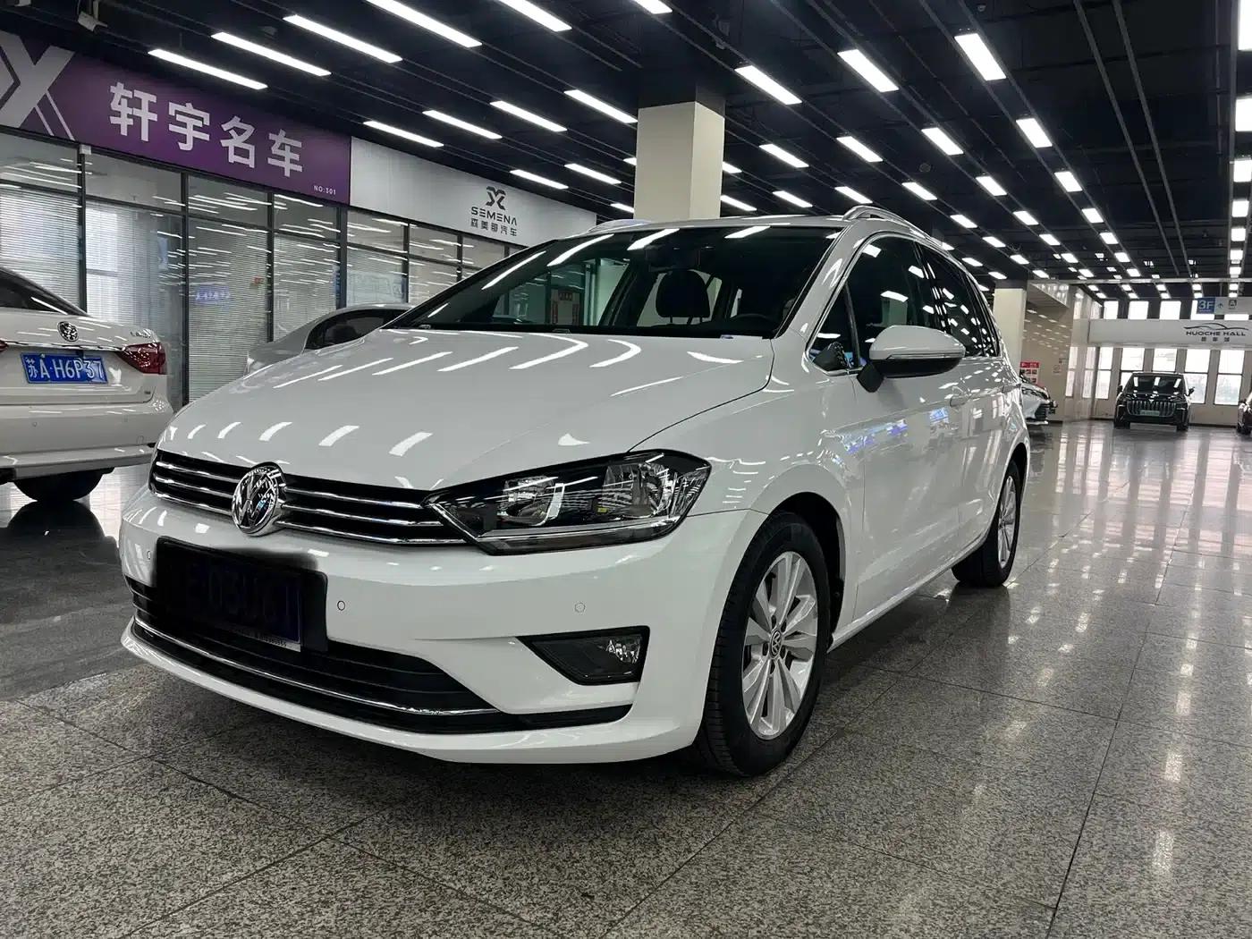 Golf Sportsvan 2016 230TSI Automatic Entry-Level Model — миниатюра 3