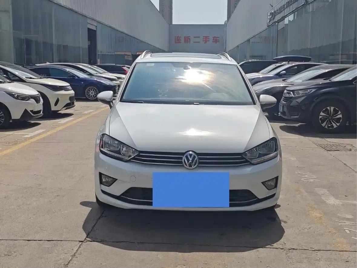 Golf Sportsvan 2018 230TSI Automatic Entry-Level — миниатюра 2