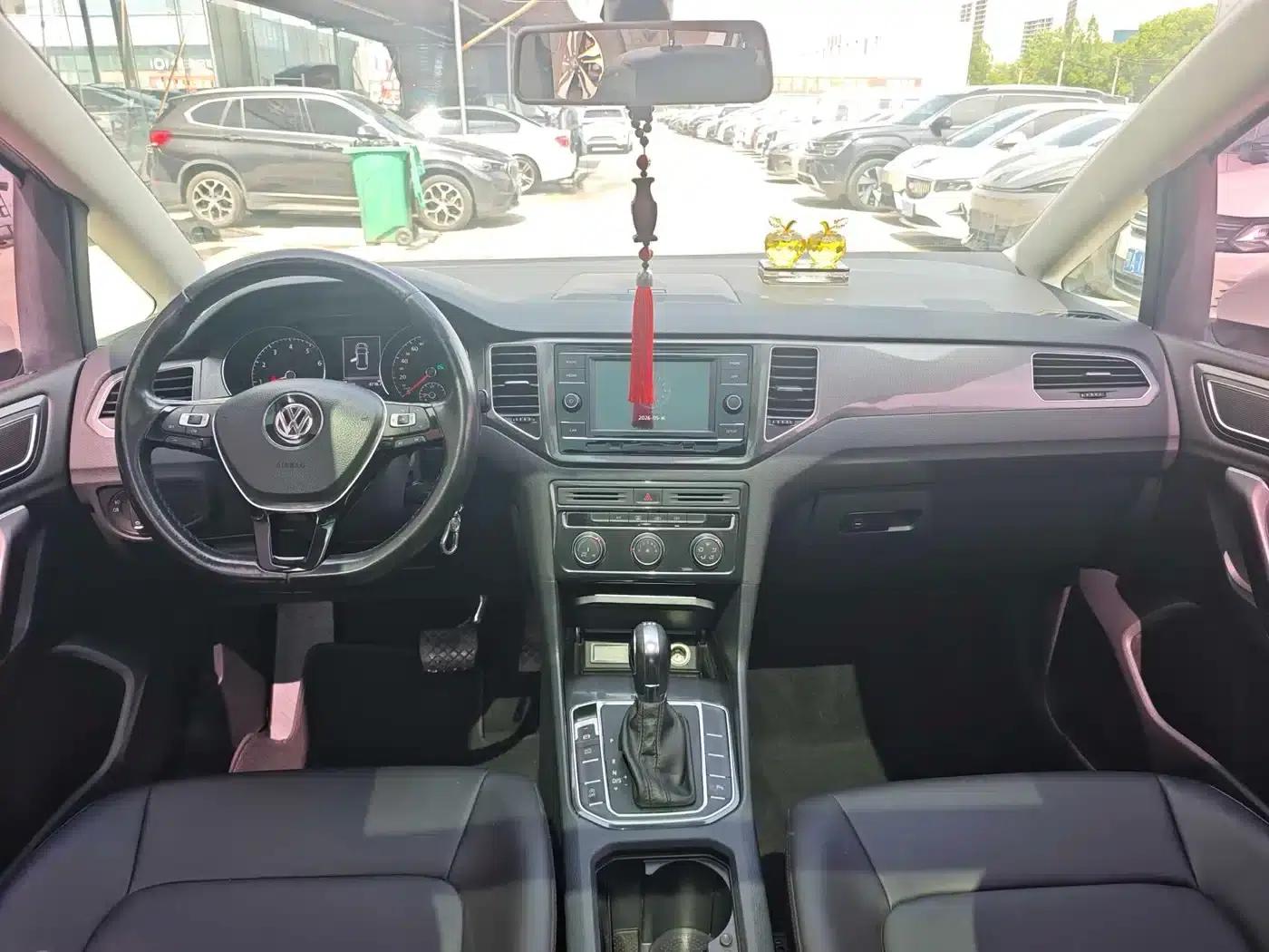 Golf Sportsvan 2018 230TSI Automatic Entry-Level — миниатюра 4