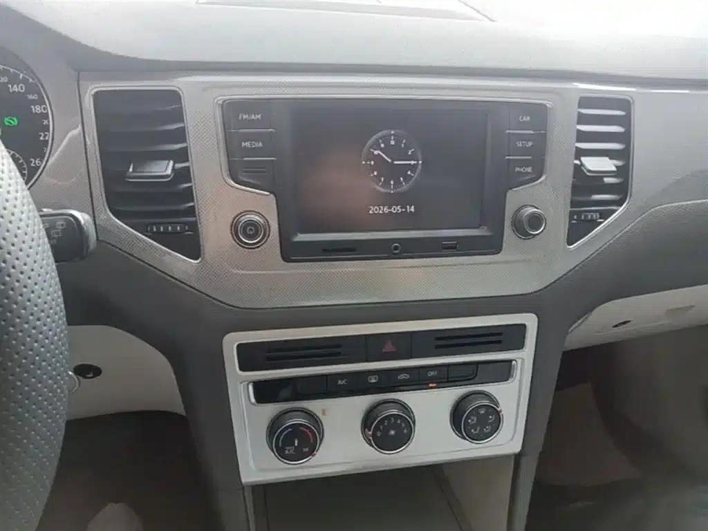 Golf Sportsvan 2016 230TSI Automatic Entry-Level Model — миниатюра 13
