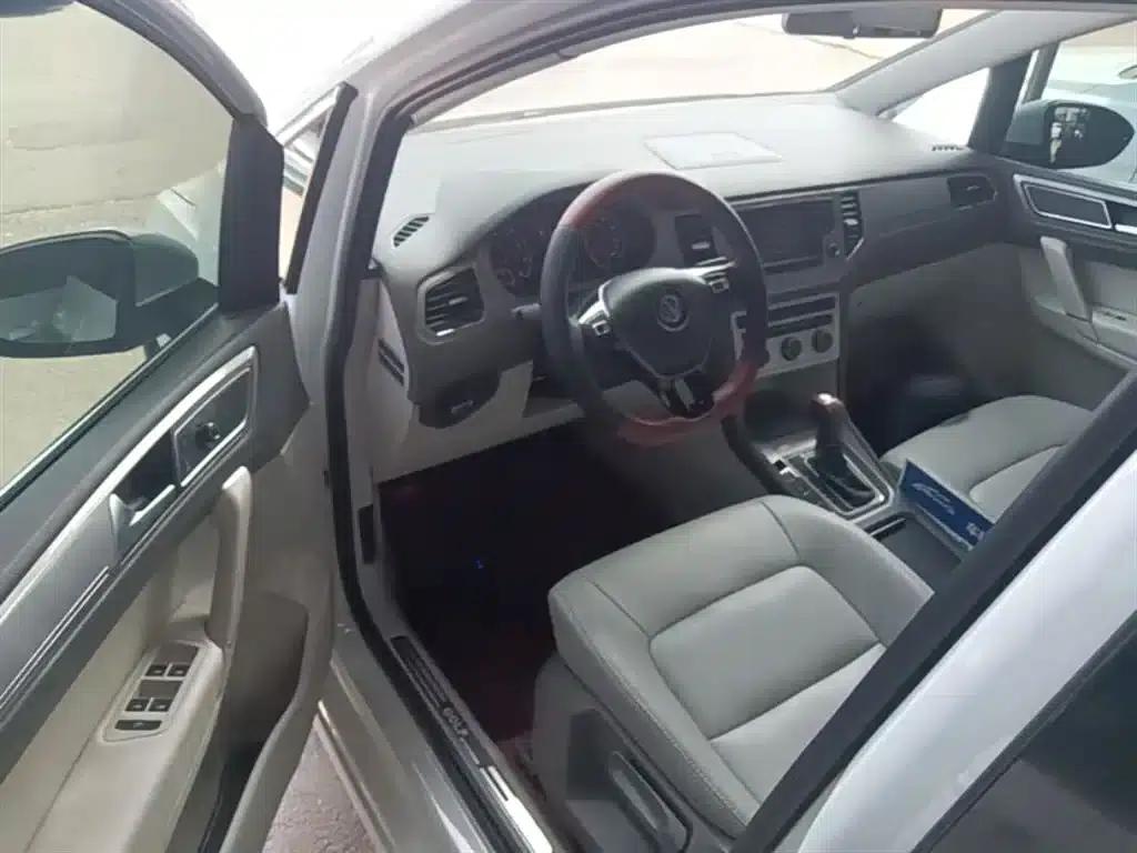 Golf Sportsvan 2016 230TSI Automatic Entry-Level Model — миниатюра 16