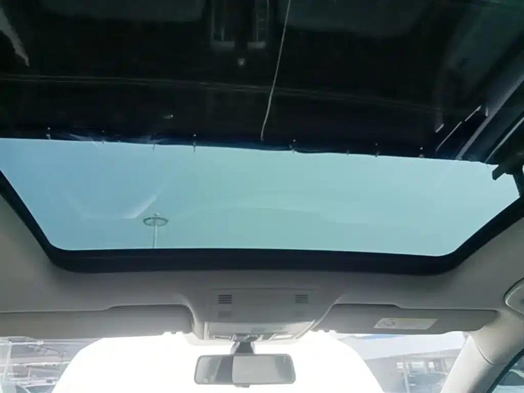 Golf Sportsvan 2016 230TSI Automatic Entry-Level Model — миниатюра 18