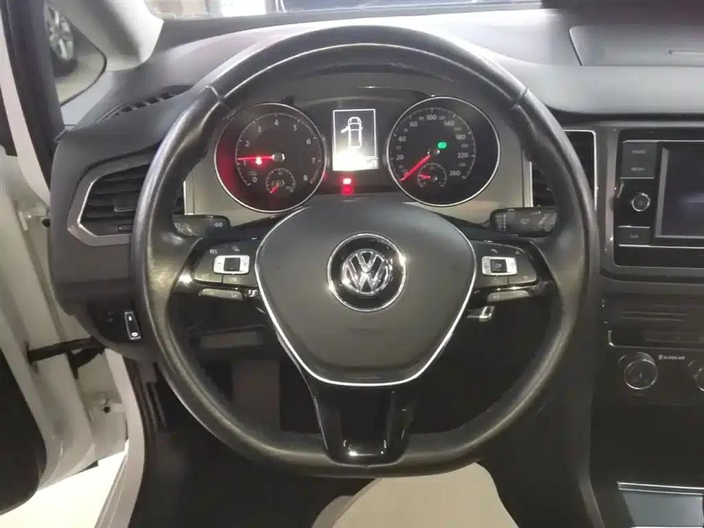 Golf Sportsvan 2018 230TSI Automatic Entry-Level — миниатюра 11
