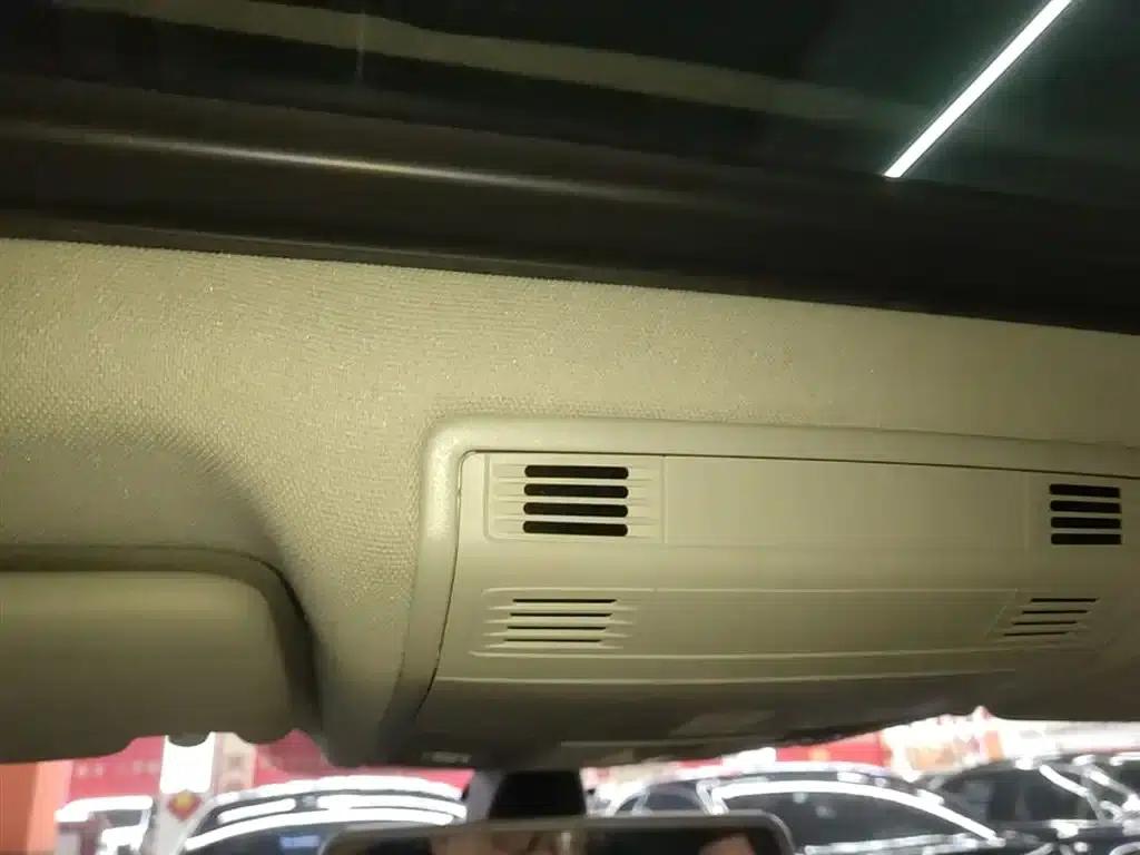 Golf Sportsvan 2018 230TSI Automatic Entry-Level — миниатюра 18