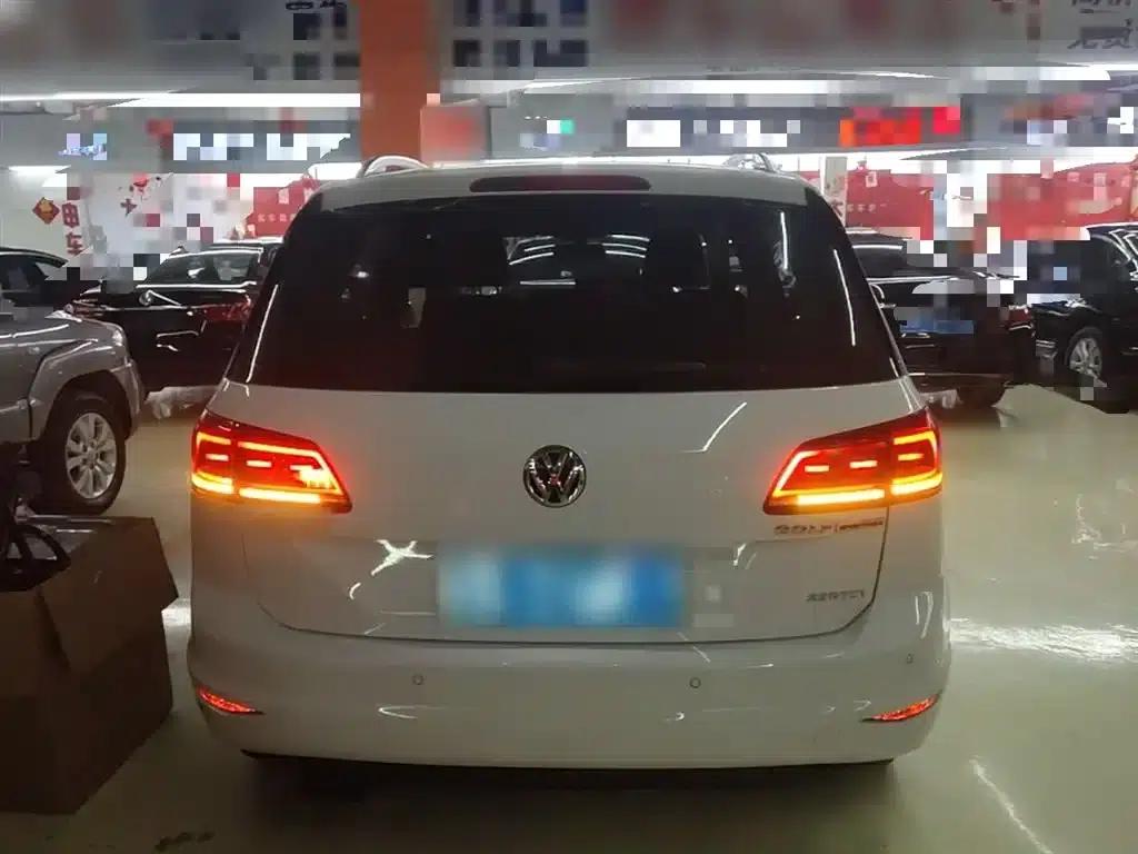 Golf Sportsvan 2018 230TSI Automatic Entry-Level — миниатюра 6