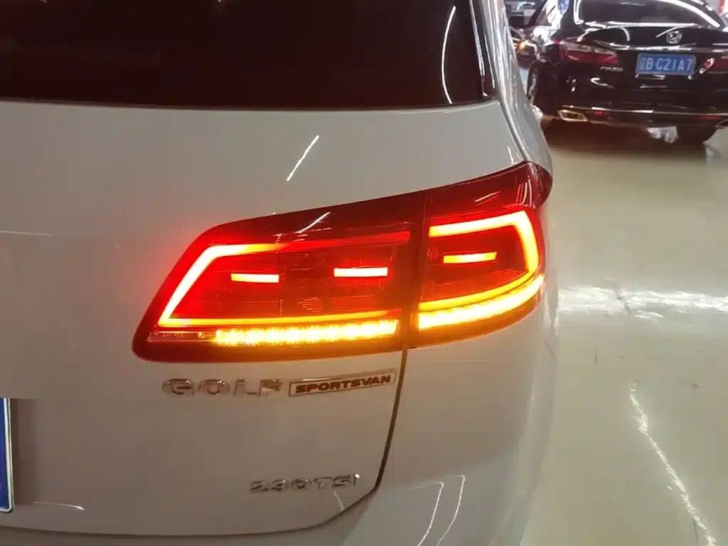 Golf Sportsvan 2018 230TSI Automatic Entry-Level — миниатюра 8
