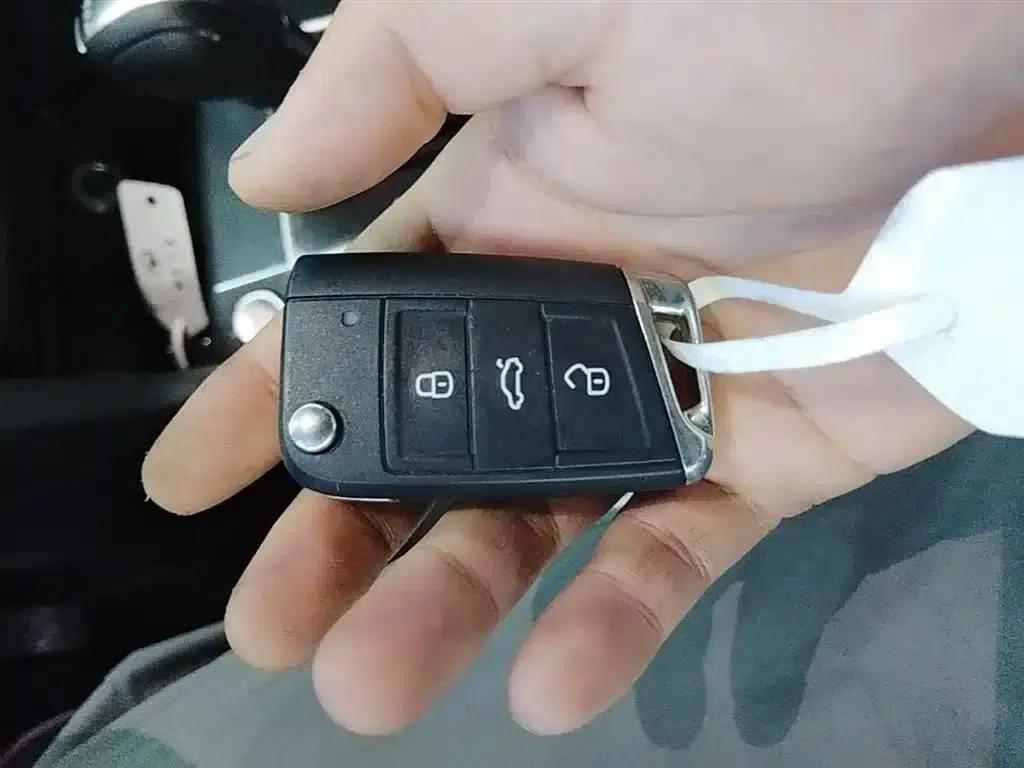 Golf Sportsvan 2016 280TSI Automatic Luxury — миниатюра 9