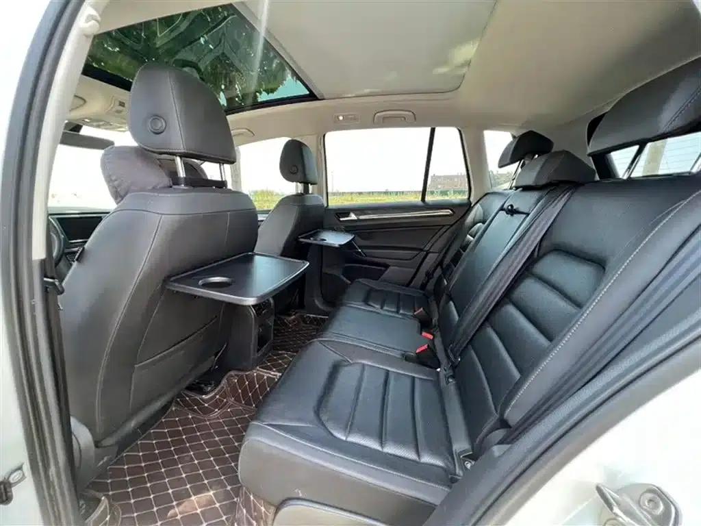 Golf Sportsvan 2016 280TSI Automatic Luxury — миниатюра 13