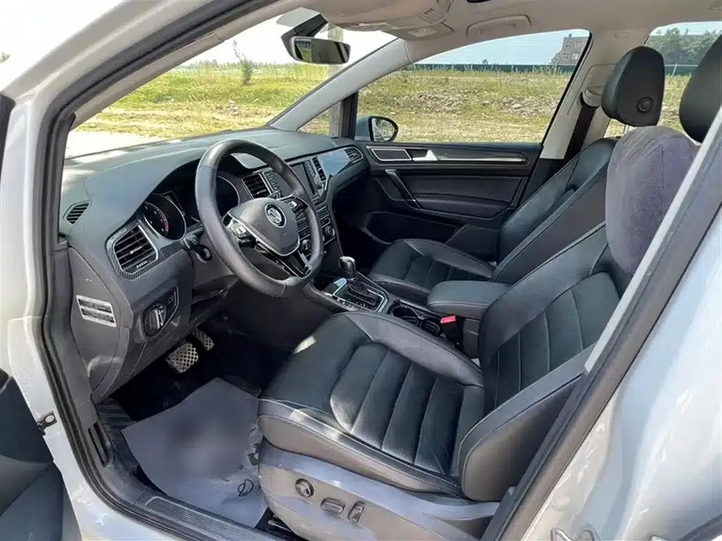 Golf Sportsvan 2016 280TSI Automatic Luxury — миниатюра 14