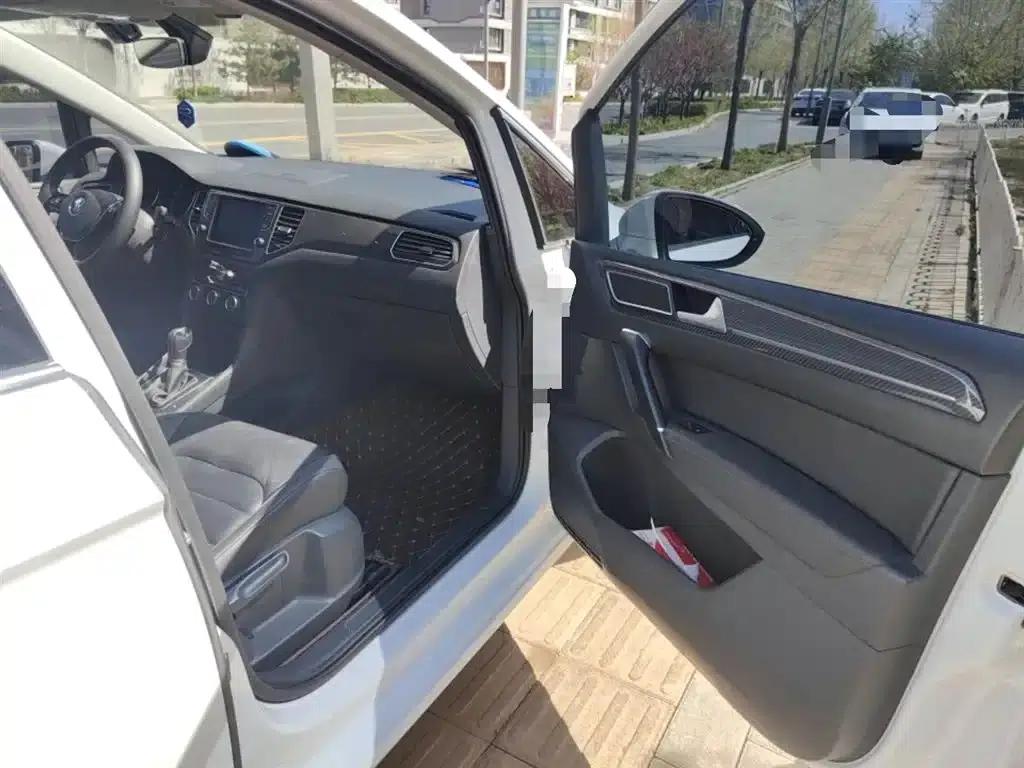 Golf Sportsvan 2016 280TSI Automatic Luxury — миниатюра 19