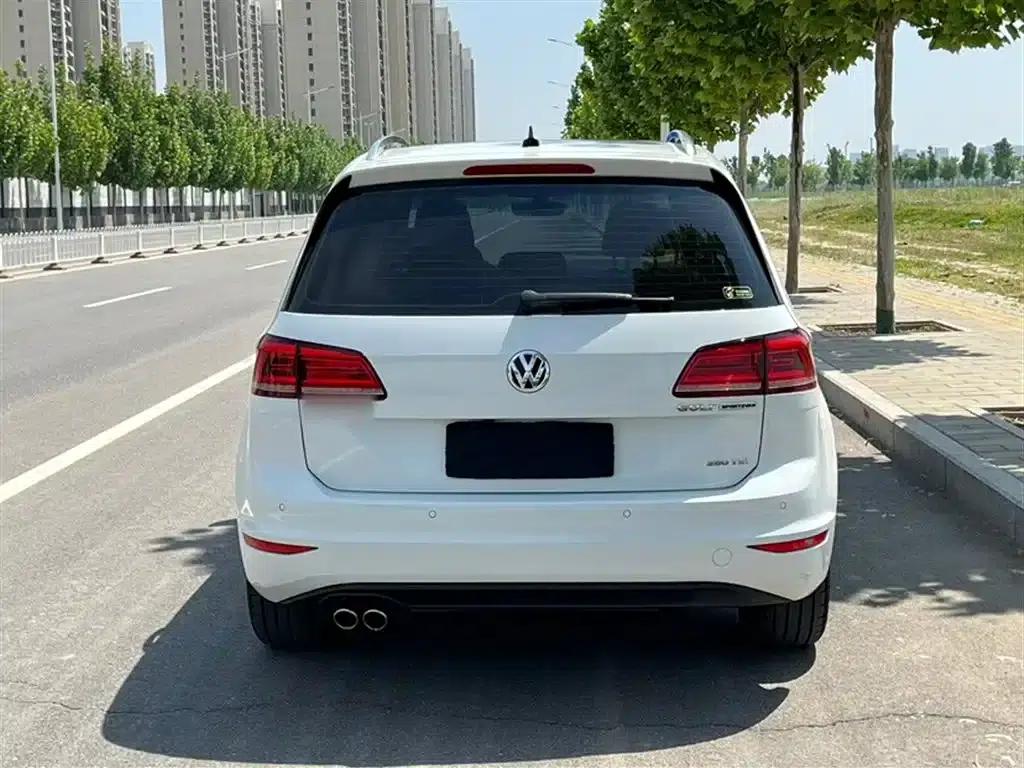Golf Sportsvan 2016 280TSI Automatic Luxury — миниатюра 25