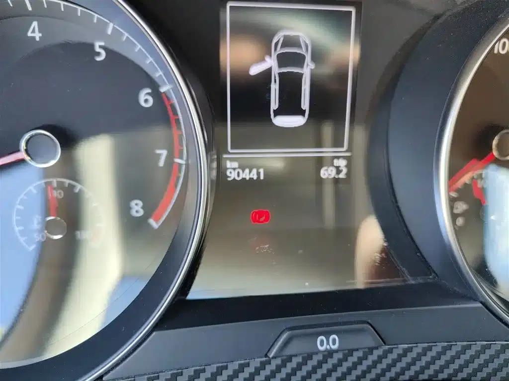 Golf Sportsvan 2016 280TSI Automatic Luxury — миниатюра 5