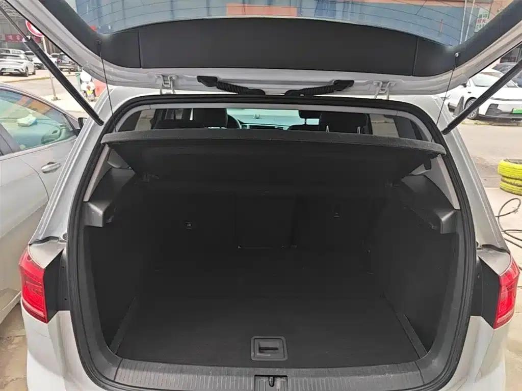 Golf Sportsvan 2018 1.6L Automatic Comfort Edition — миниатюра 19