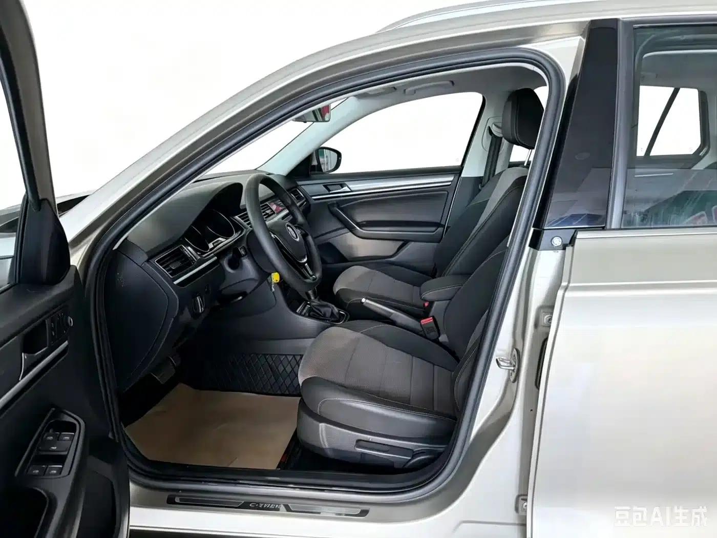 C-TREK 2020 1.5L Automatic Comfort Model — миниатюра 3