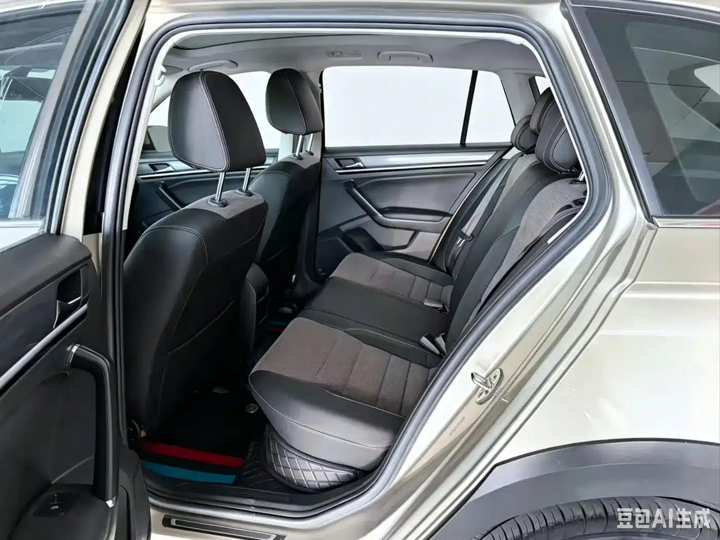 C-TREK 2020 1.5L Automatic Comfort Model — миниатюра 5
