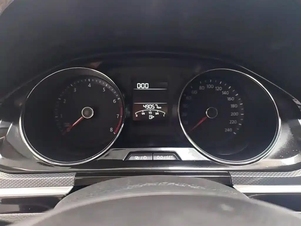 C-TREK 2017 1.6L Automatic Comfort Model — миниатюра 12