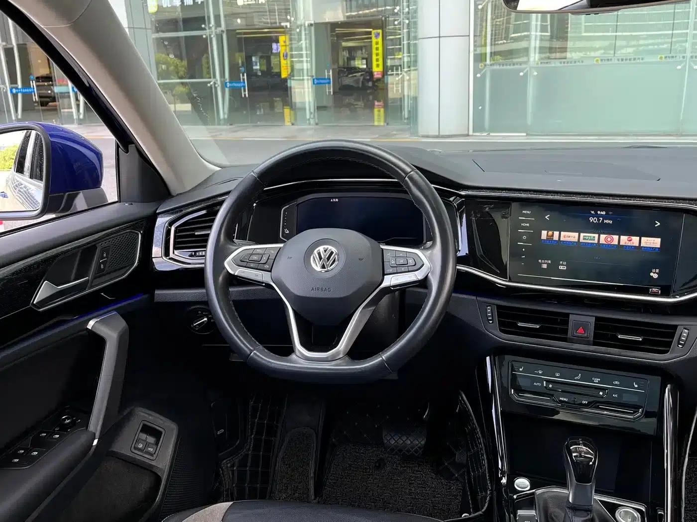 Tayron GTE Plug-in Hybrid 2020 1.4T Luxury Edition — миниатюра 16