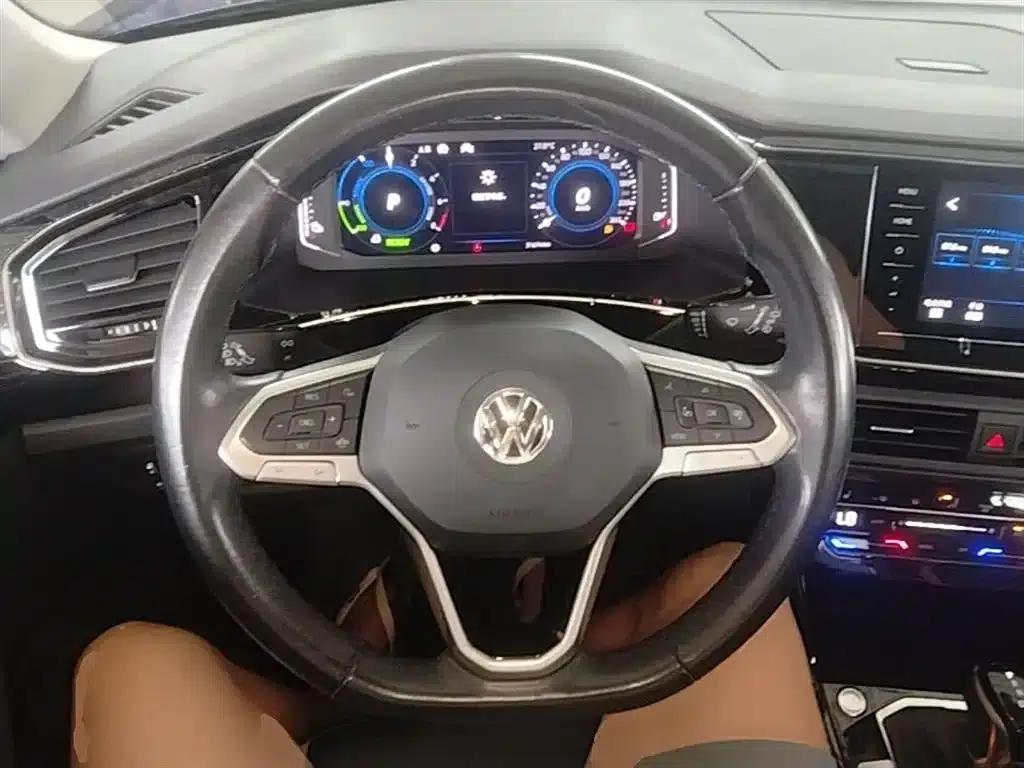 Tayron GTE Plug-in Hybrid 2020 1.4T Luxury Edition — миниатюра 11