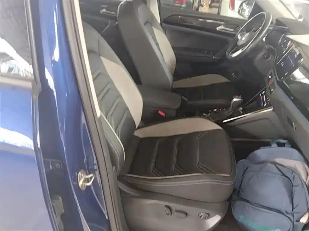 Tayron GTE Plug-in Hybrid 2020 1.4T Luxury Edition — миниатюра 25
