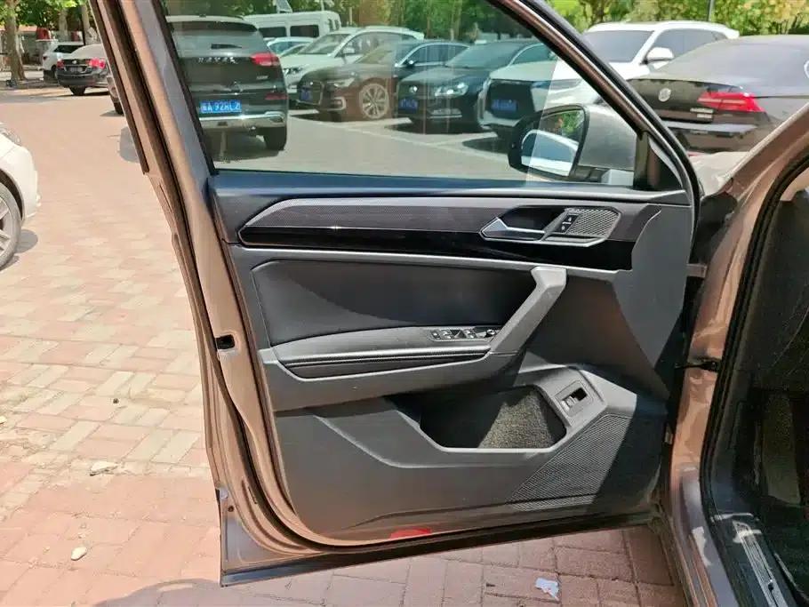 Tayron X 2020 330TSI 2WD Premium Intelligent Edition — миниатюра 7