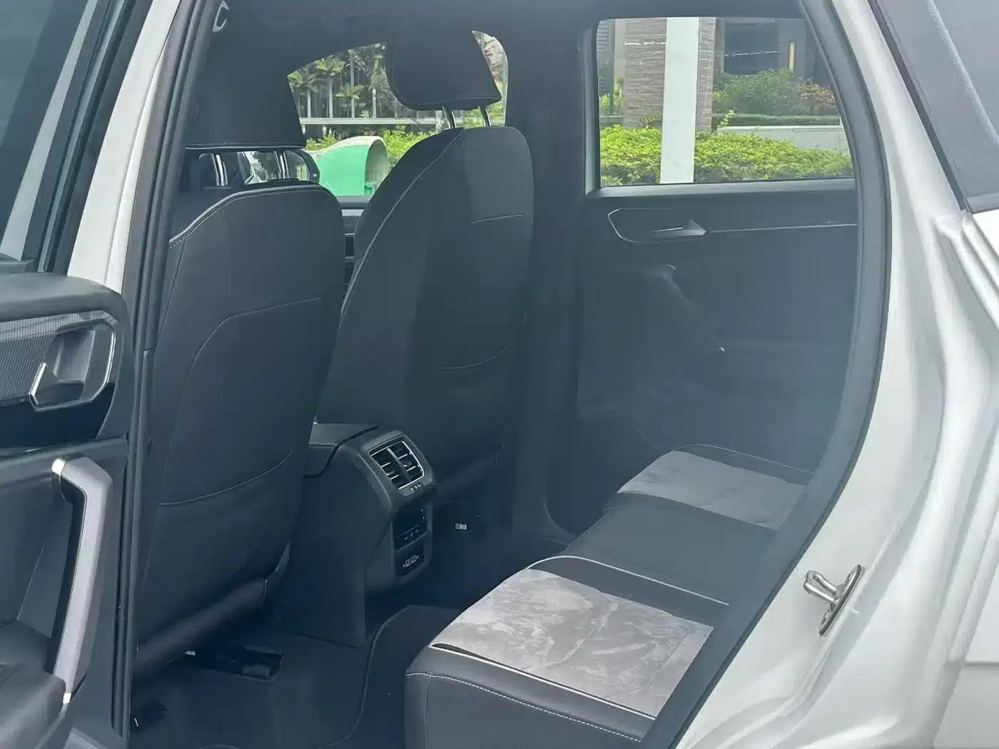 Tayron X 2023 330TSI 2WD Flagship Smart Edition — миниатюра 6