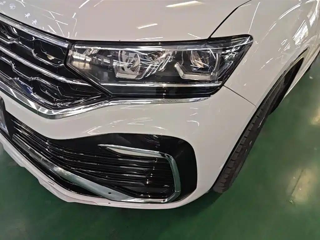 Tayron X 2020 380TSI AWD Premium Intelligent Edition — миниатюра 23