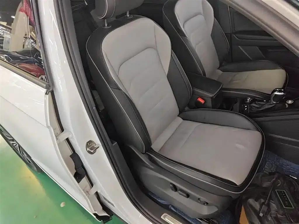 Tayron X 2020 380TSI AWD Premium Intelligent Edition — миниатюра 24