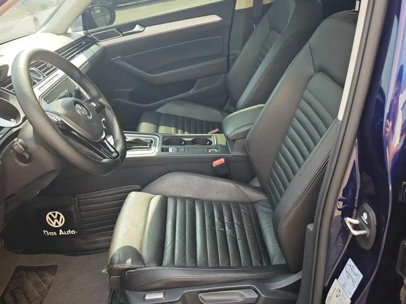 Passat Variant 2018 380TSI 2WD Comfortline — миниатюра 7