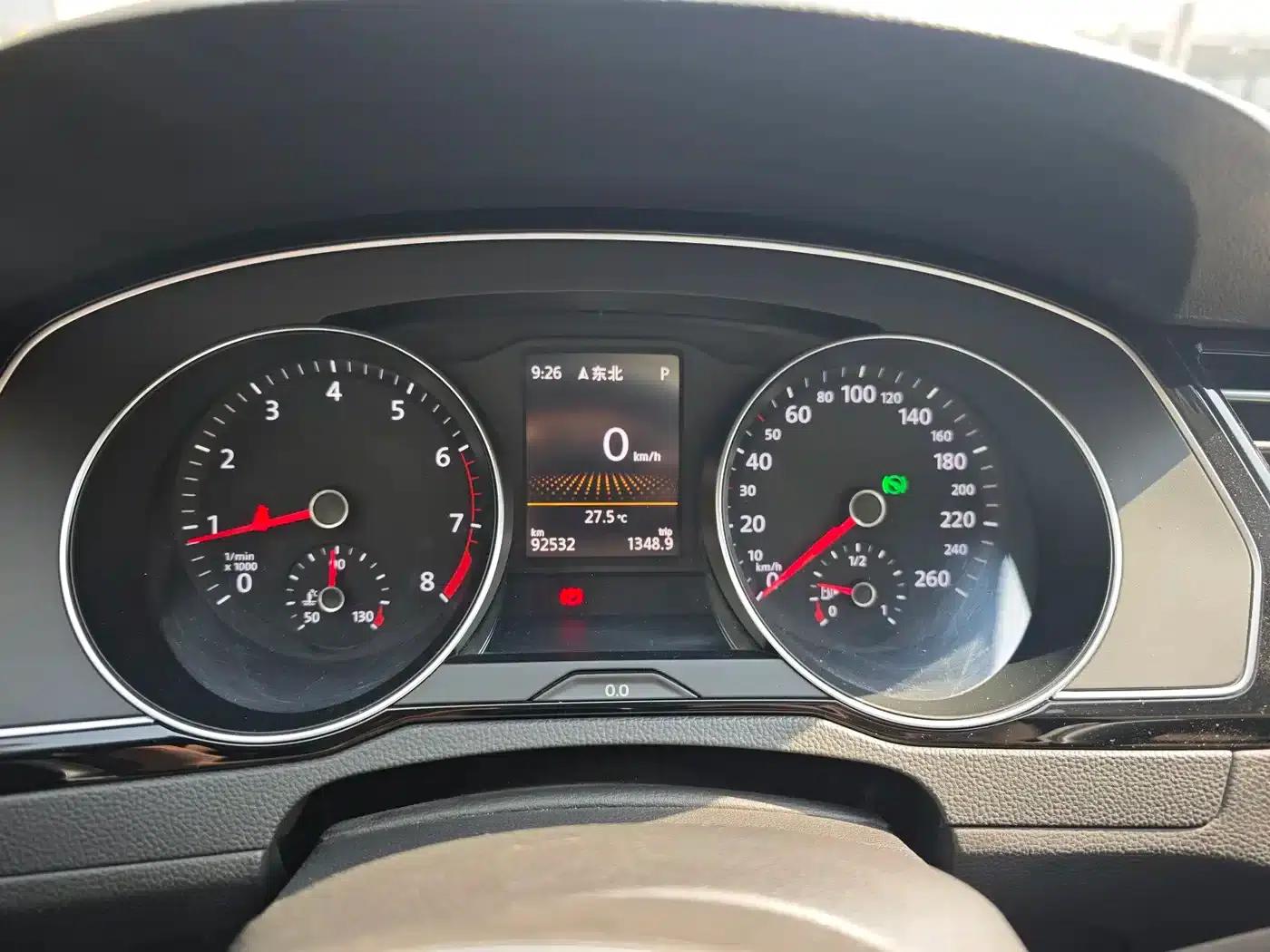 Passat Variant 2018 380TSI 2WD Comfortline — миниатюра 10