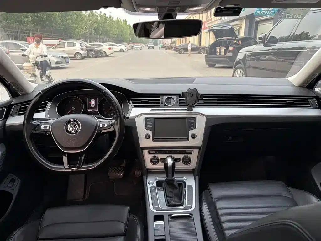 Passat Variant 2017 380TSI 2WD Comfortline — миниатюра 5