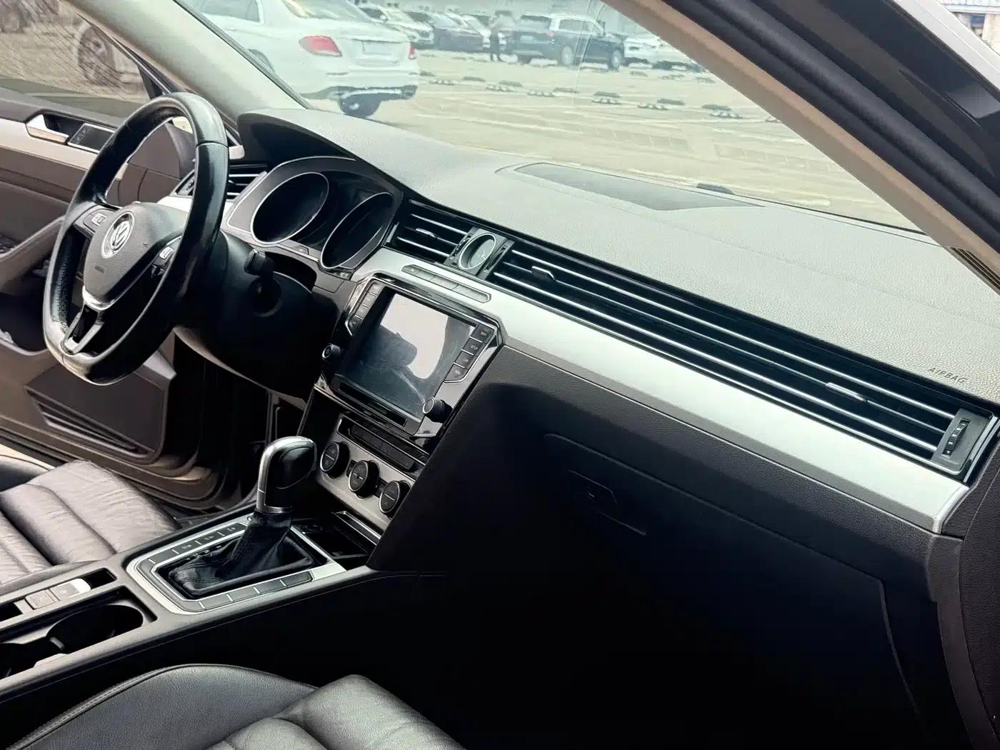 Passat Variant 2016 380TSI 2WD Comfortline — миниатюра 16