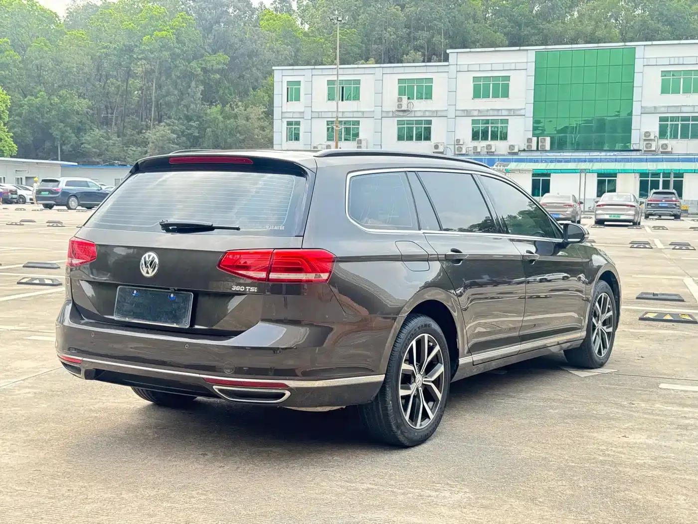 Passat Variant 2016 380TSI 2WD Comfortline — миниатюра 4