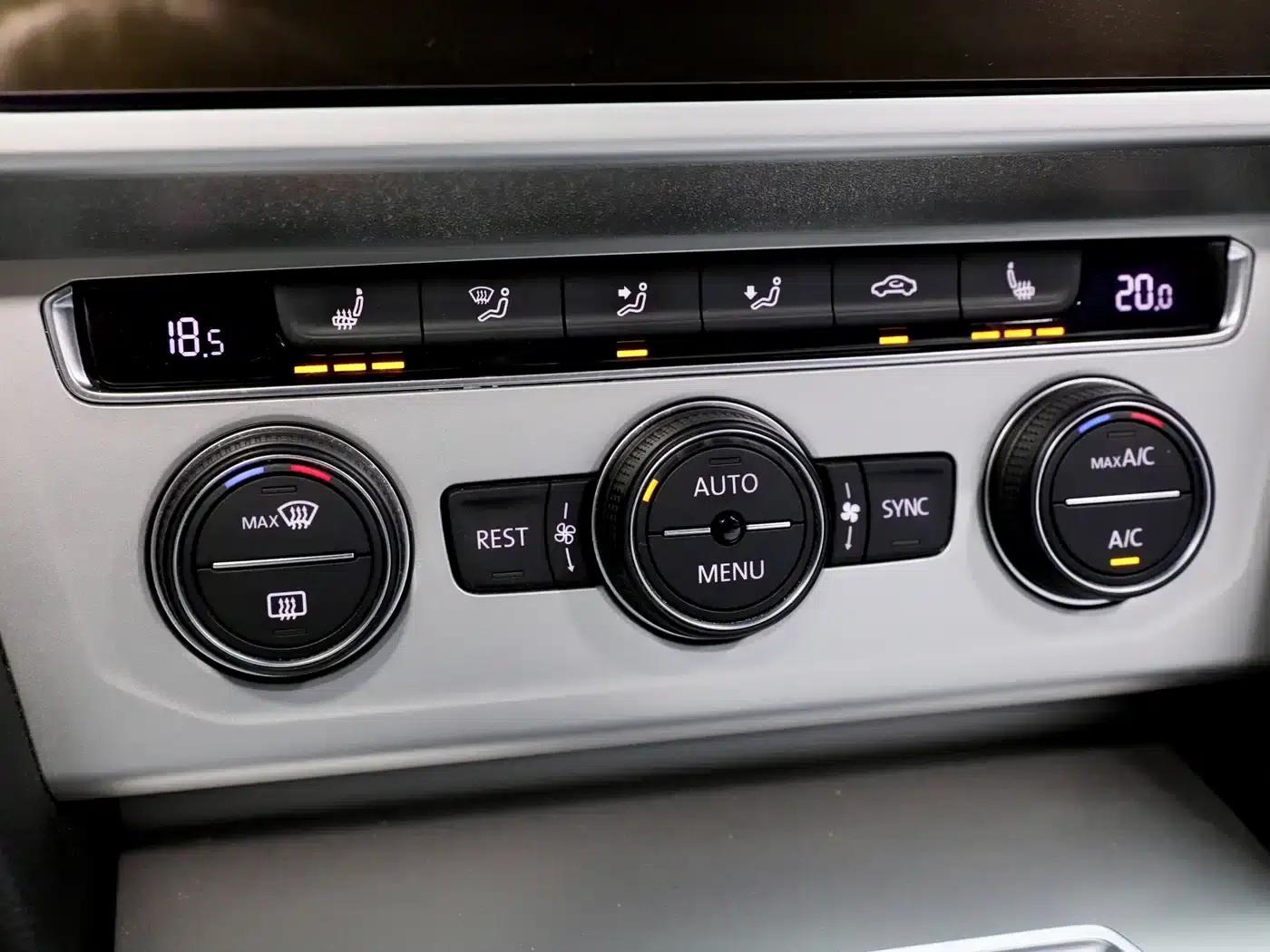 Passat Variant 2017 380TSI 2WD Comfortline — миниатюра 14