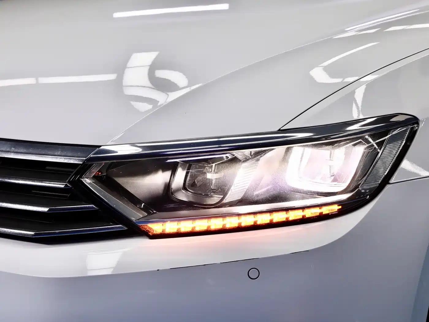 Passat Variant 2017 380TSI 2WD Comfortline — миниатюра 3