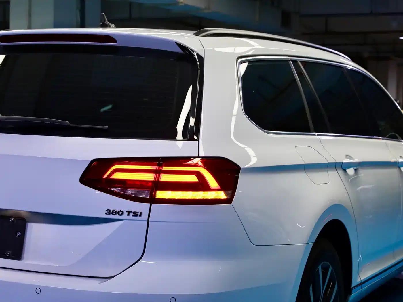 Passat Variant 2017 380TSI 2WD Comfortline — миниатюра 4