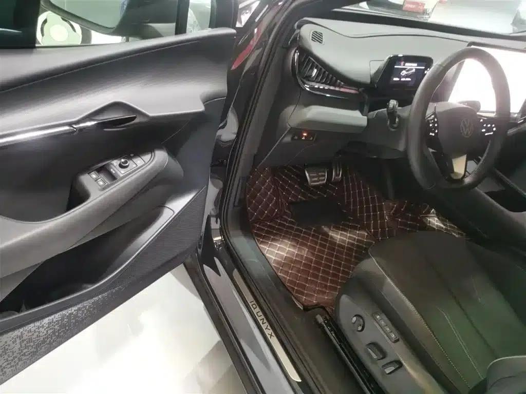 VW 06 2024 Facelift Pro Long Range Edition — миниатюра 11