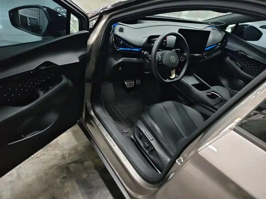 VW 06 2024 Facelift Ultra Long Range Edition — миниатюра 16