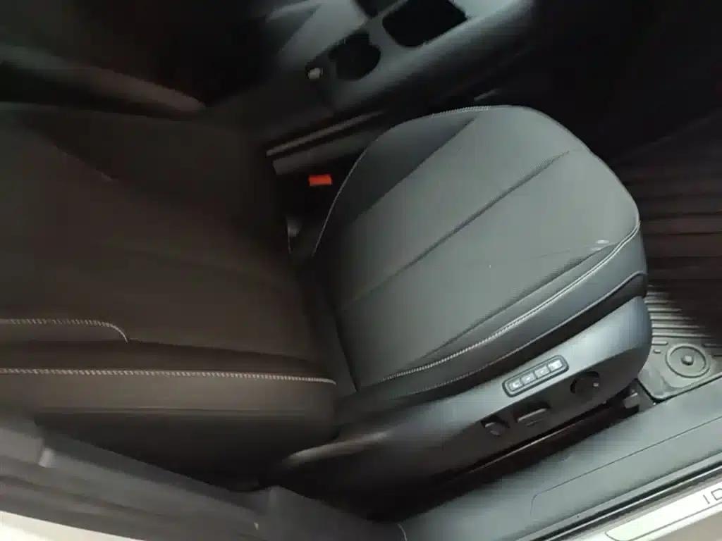 VW 06 2024 Facelift Pro Long Range Edition — миниатюра 25