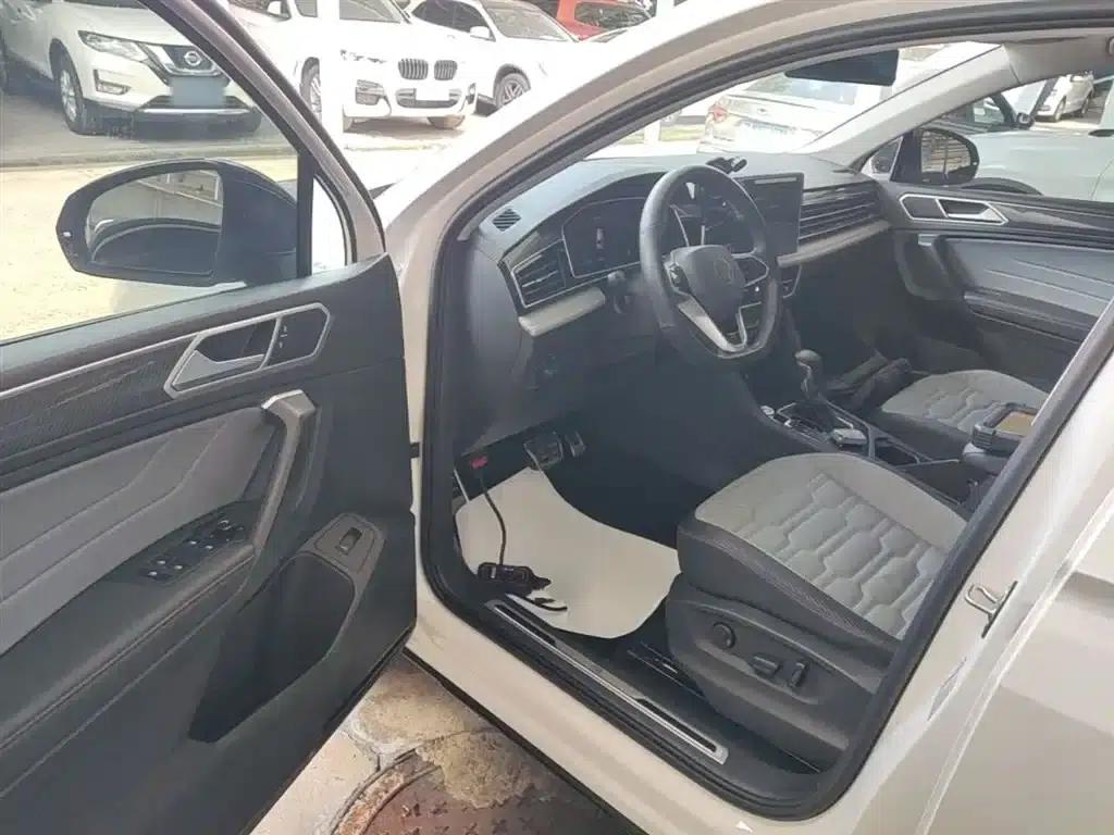 Tiguan X 2022 330TSI 2WD Flagship Edition — миниатюра 16