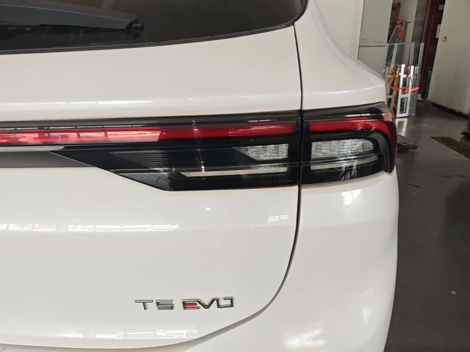 FORTHING T5 EVO 2021 1.5TD DCT Diamond Edition — миниатюра 8