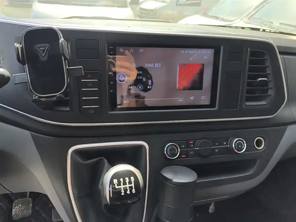 Xintu V80 2024 Model, Aoyuntong Value Edition, 6MT, Short Wheelbase, Mid-Roof, 127Ps, 7/8/9 Seats — миниатюра 13
