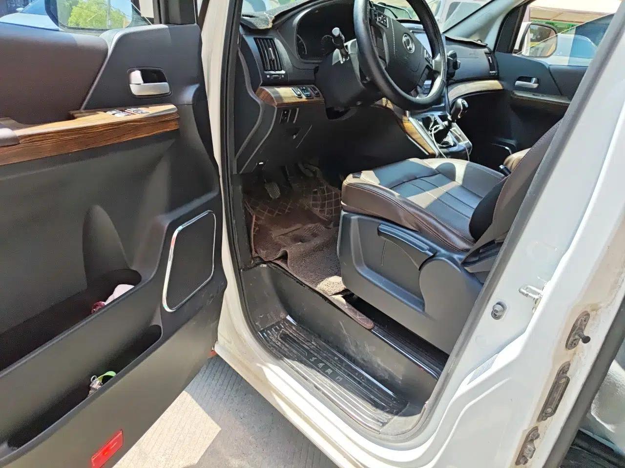 FORTHING Lingzhi PLUS 2021 2.0L Manual Luxury 7-Seater — миниатюра 17