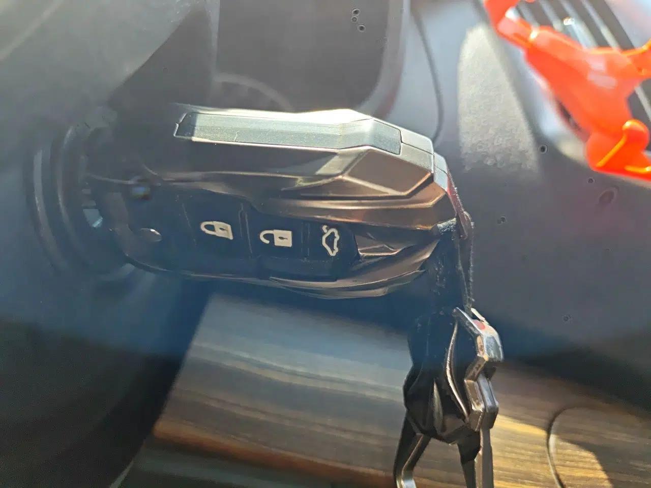 FORTHING Lingzhi PLUS 2021 2.0L Manual Luxury 7-Seater — миниатюра 9
