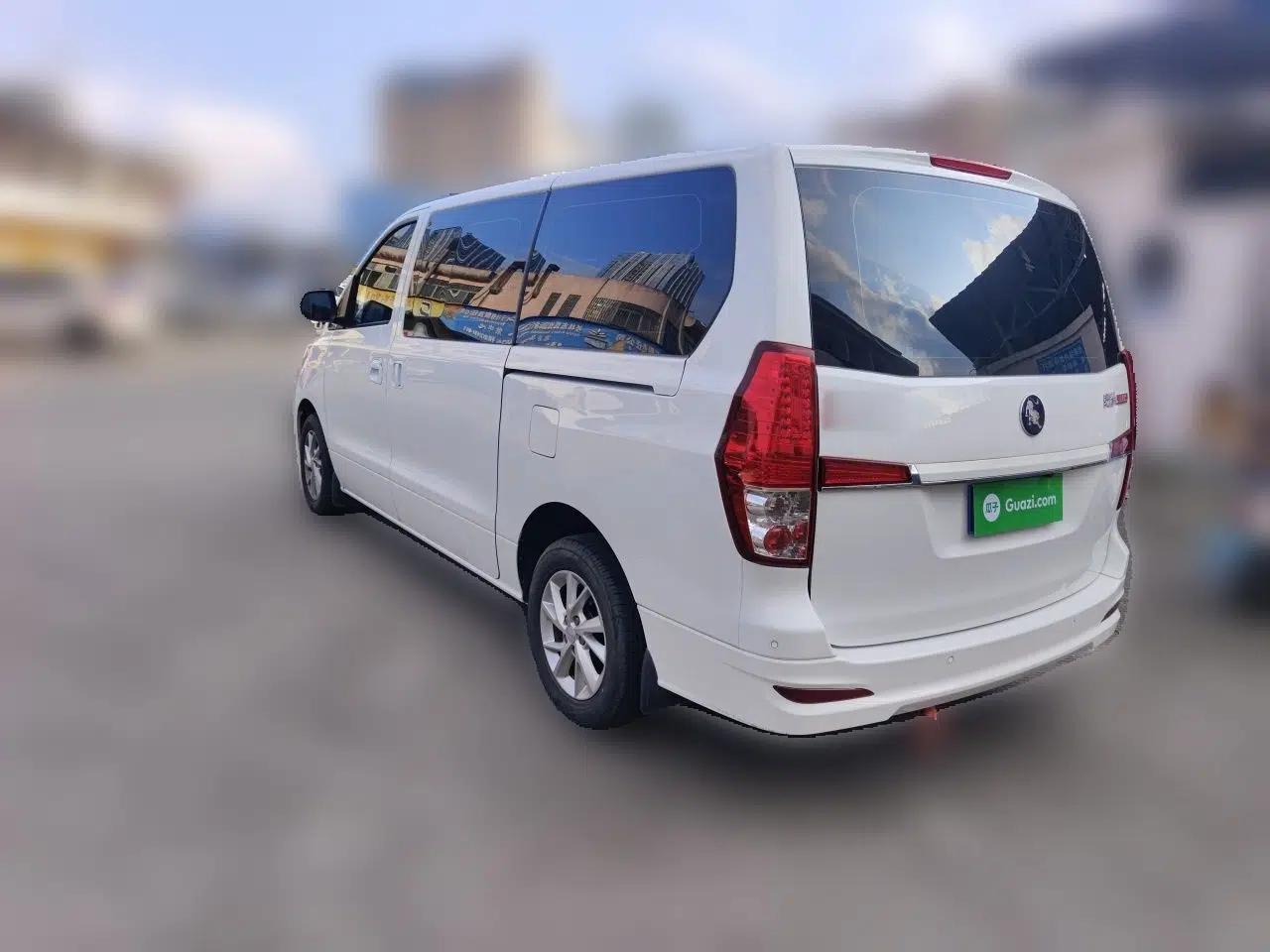 FORTHING Lingzhi PLUS 2024 1.5T Manual Luxury 7-Seater — миниатюра 4